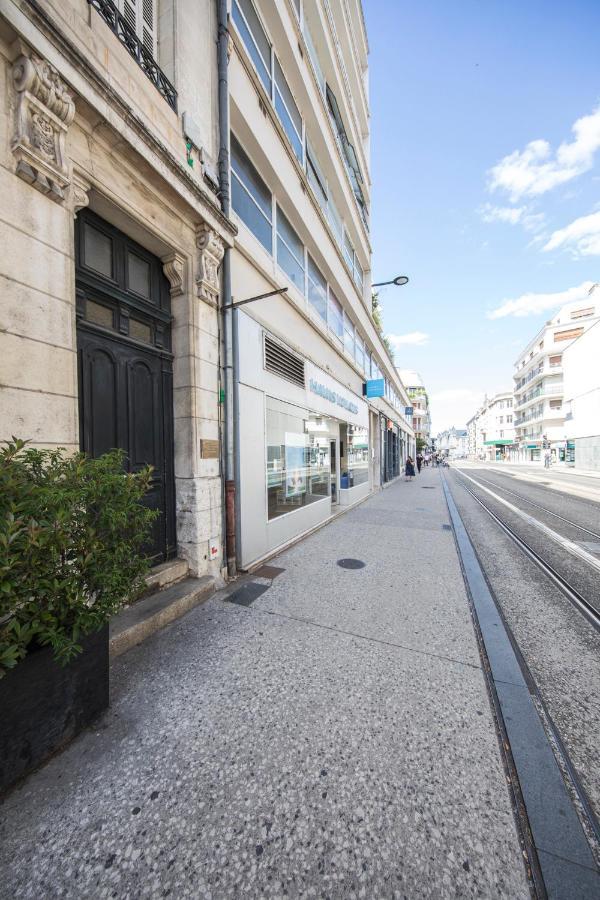 טור Appartement Avec Balcon A 250 M De La Gare, Hyper Centre מראה חיצוני תמונה